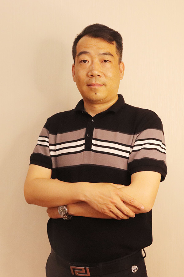 佛坪冯少坤 本科学历,毕业于陕西师范大学