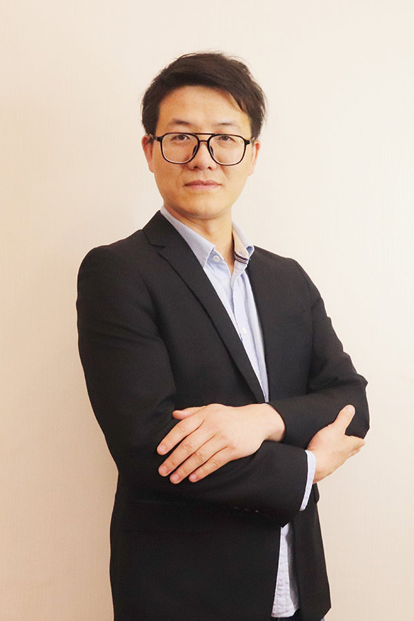 佛坪李林科 本科学历,毕业于西安石油大学