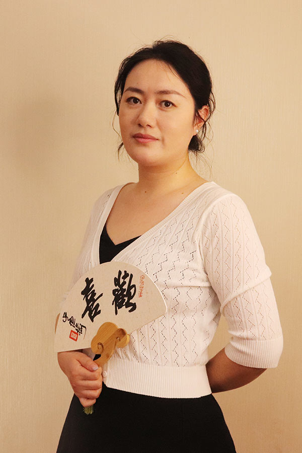 佛坪石亚利 研究生学历,毕业于陕西师范大学