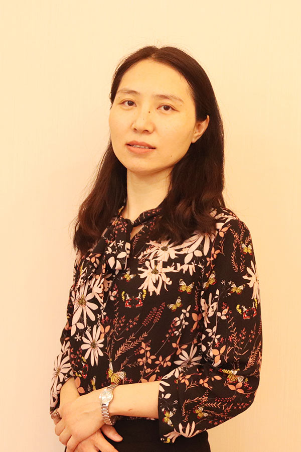 佛坪王晓娜 研究生学历,毕业于华南师范大学
